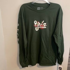 Young & Reckless long sleeve tee shirt size Large NWT